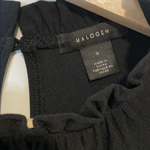 Halogen NWOT Ruffle Neck Top - Picture 6 of 6